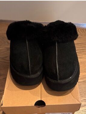 UGG Disquette Black Platform Suede Slides Slippers In Box Like New 7